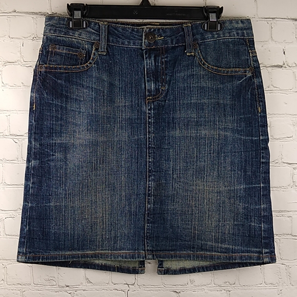 Maurice's Denim Blue Jean Skirt Size 7/8 - Picture 2 of 6